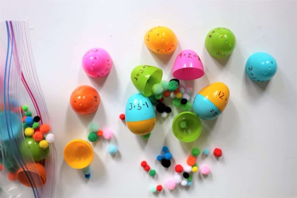 counting eggs maths busy bag Looking for ways to keep your children busy while you get some jobs done? Looking for ways to develop your child's maths skills? See these suggestions for maths busy bags