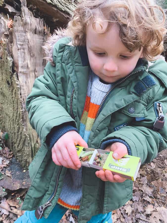 How to make walking outdoors fun for kids